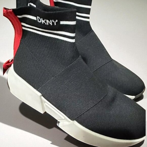 DKNY Marini Women's Sneakers Black Slip-On Sneaker Shoes Size 7.5 - Picture 2 of 8